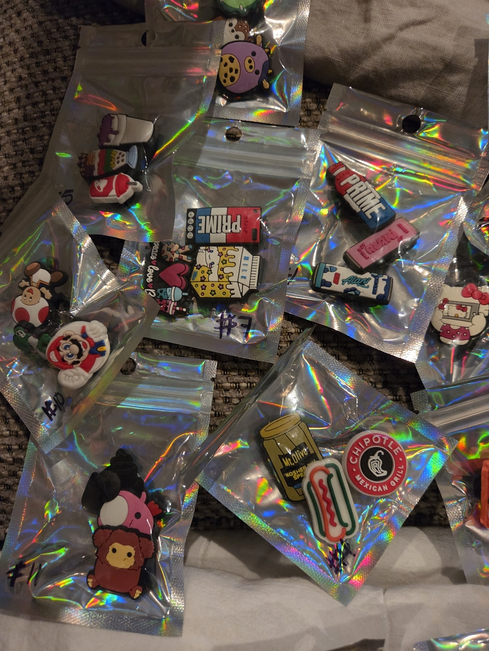 Assorted Croc Charms - Picture 3 of 9